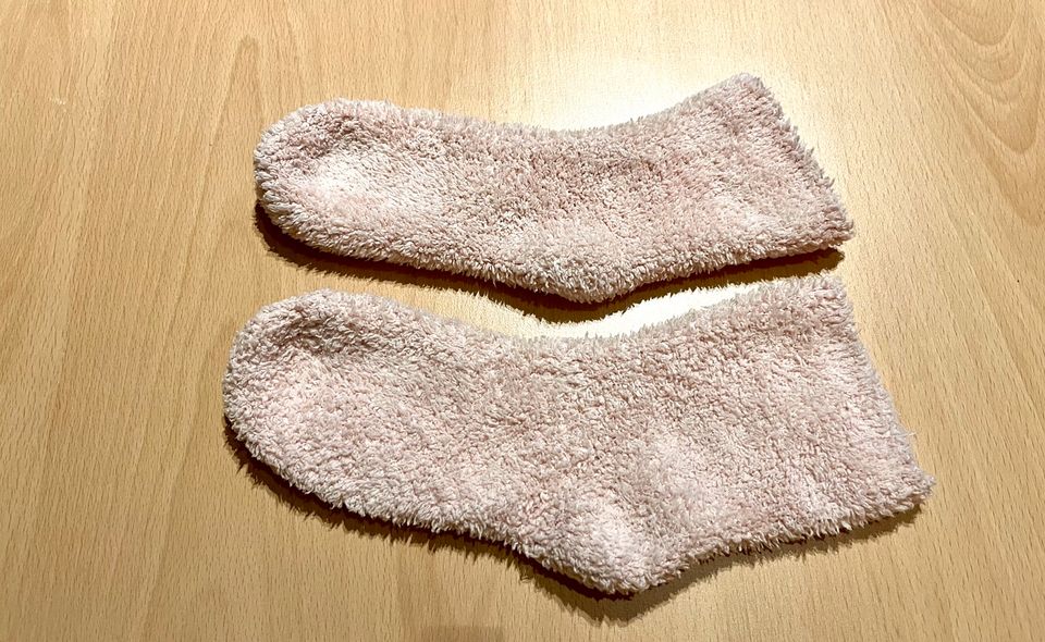 4 Paar Damen Kuschelsocken Gr. 35-38 in Saarbrücken