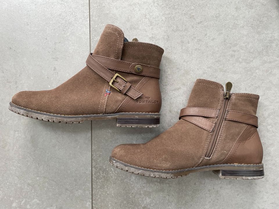 TOM TAILOR Stiefeletten Boots Damen braun - 39 in Hessen - Weilmünster |  eBay Kleinanzeigen ist jetzt Kleinanzeigen