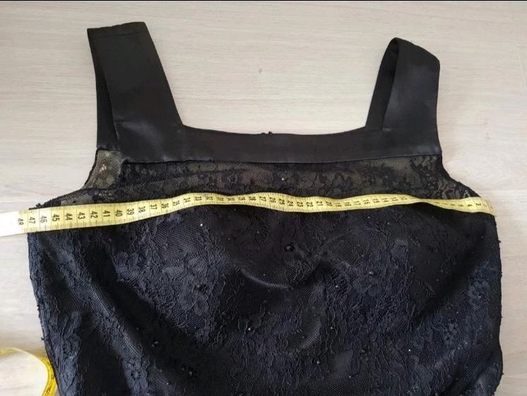 Kleid schwarz Spitze Glitzer Gr 40 / 42 in Siegen