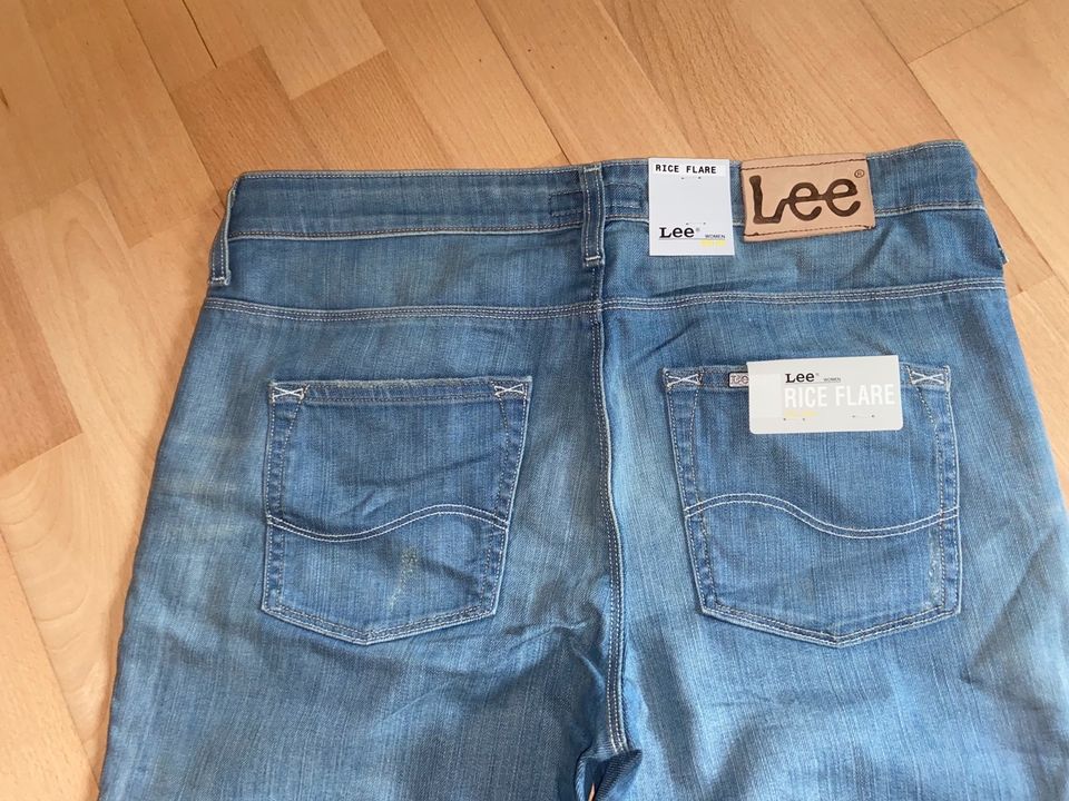 NEU coole LEE 5 Picket Jeans Rice Flare W31 / L33 TOP in Wuppertal