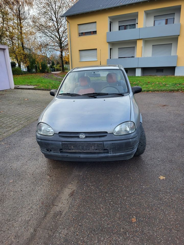 Opel Corsa B in Rheinau