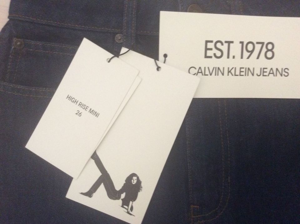 CALVIN KLEIN Jeans-Mini Gr. S NEU in Wiesbaden