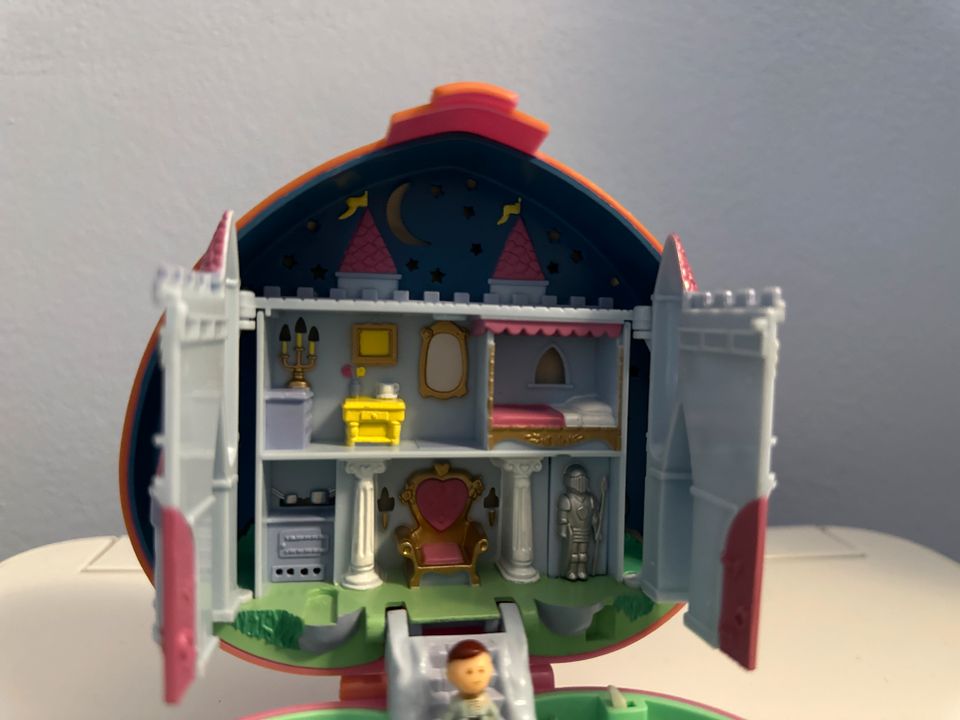 Polly Pocket Bluebird Starlight Castle, Sternenlicht Schloß in Barbing