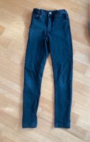 Name it Jeans schwarz skinny Größe 140 top Nordrhein-Westfalen - Ratingen Vorschau