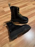 Perfect condition, double platform Dr. martens Hessen - Fulda Vorschau