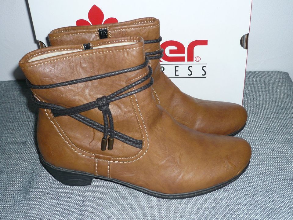 RIEKER ~ Stiefelette ~ Gr. 41 ~ braun ~ Echte Lammwolle ~ NEU&OVP in Schaafheim