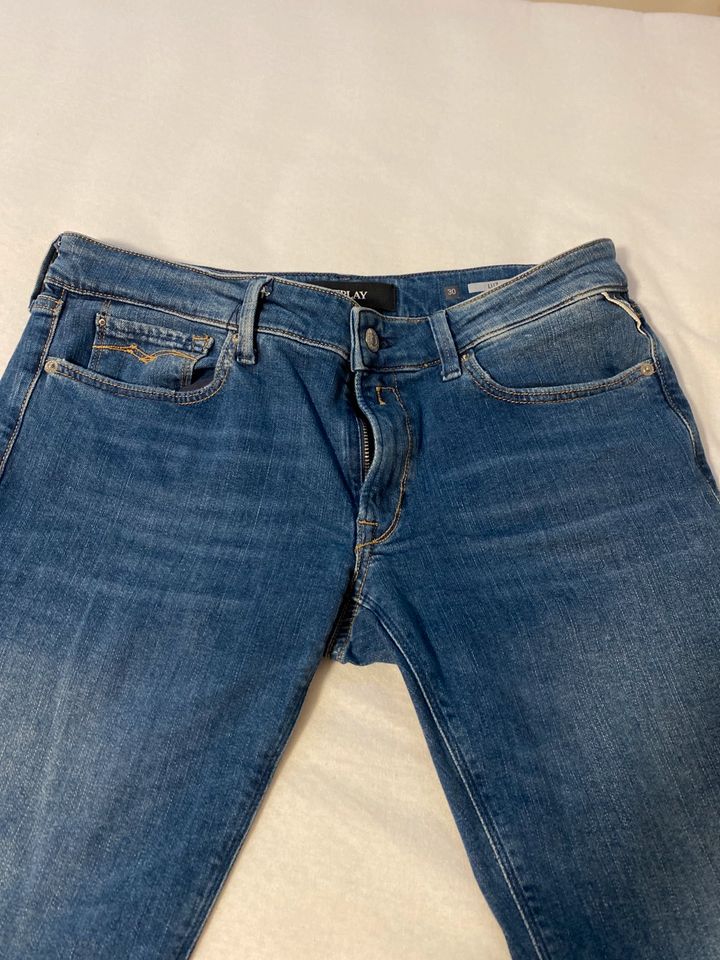 REPLAY Jeans LUZ Gr . 30 in Much