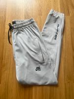 Beige Nike Jogginghose – NEU – Größe L Frankfurt am Main - Innenstadt Vorschau