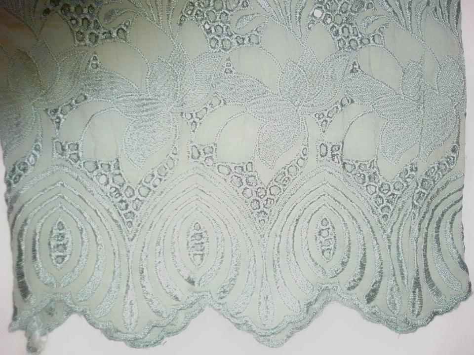 Hübsche leichte Sommerhose, bequem, Gummizug hinten in Isenbüttel