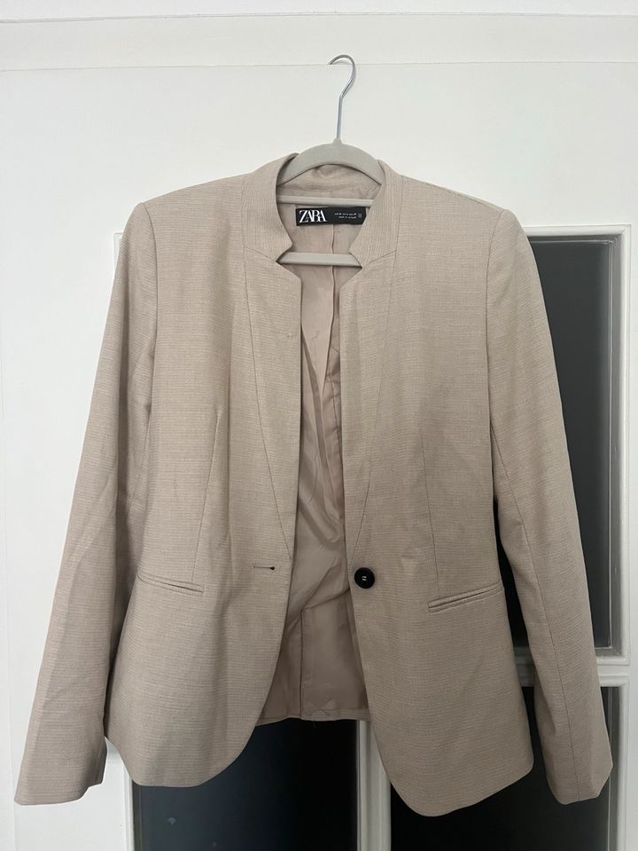 Zara Blazer beige Größe 36 in Düsseldorf