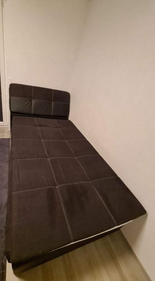 1 massives Boxspringbett wie Neu in Lahr (Schwarzwald)