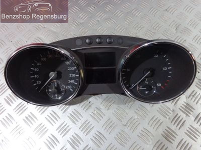 ⭐ Mercedes R-KLASSE W251 Tacho Kombiinstrument  A2515401848 in Regensburg