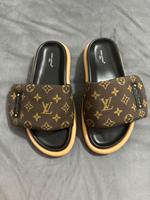 Louis Vuitton Sandalen Pool Pillow Dresden - Äußere Neustadt Vorschau