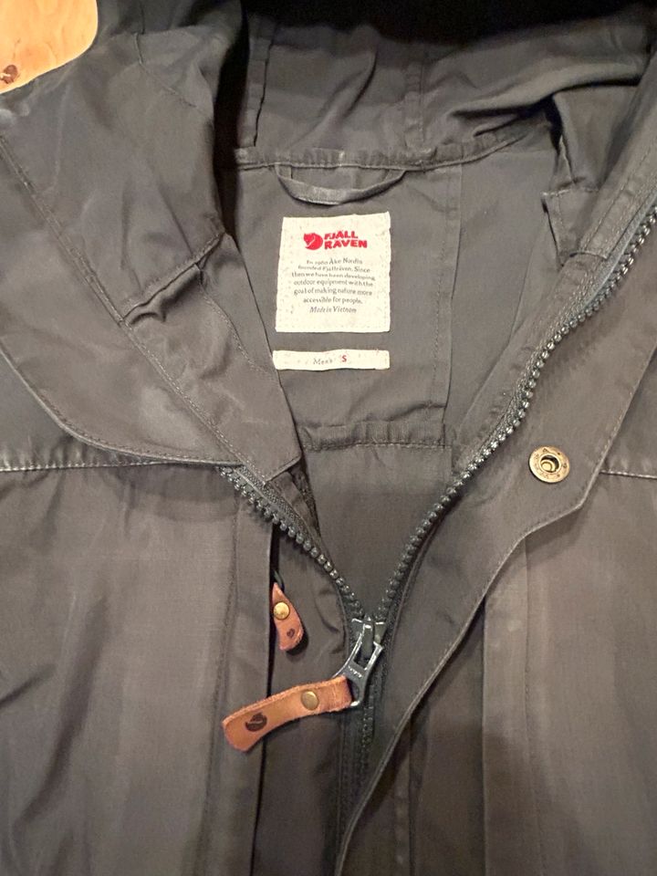 Fjäll Räven Skogsö G-1000 Multifunktion Jacke Gr.S Dunkelgrau. in Dortmund