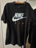 Nike T-Shirt mit großen Swoosh Zeichen Nordrhein-Westfalen - Grevenbroich Vorschau