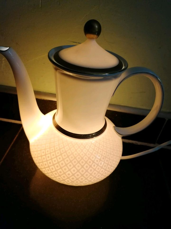 Beleuchtete Kaffeekanne, Teekanne, Kannenlampe in Tüttendorf