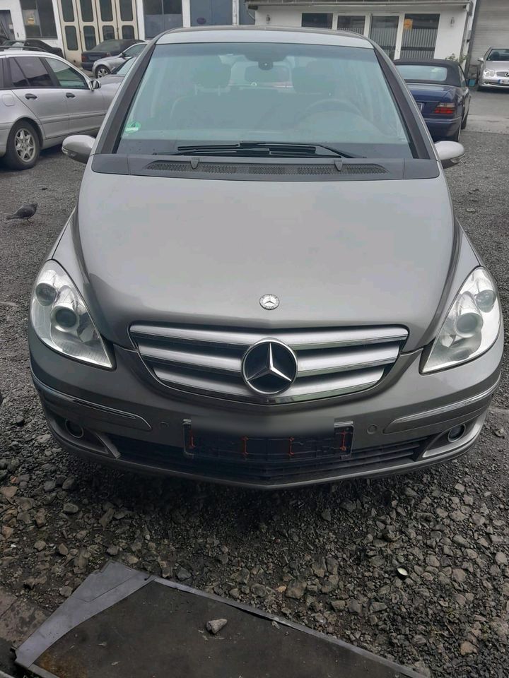 Mercedes B klasse 200cdi 2j tüv 124000km unfalfrei 2,hand  top in Duisburg