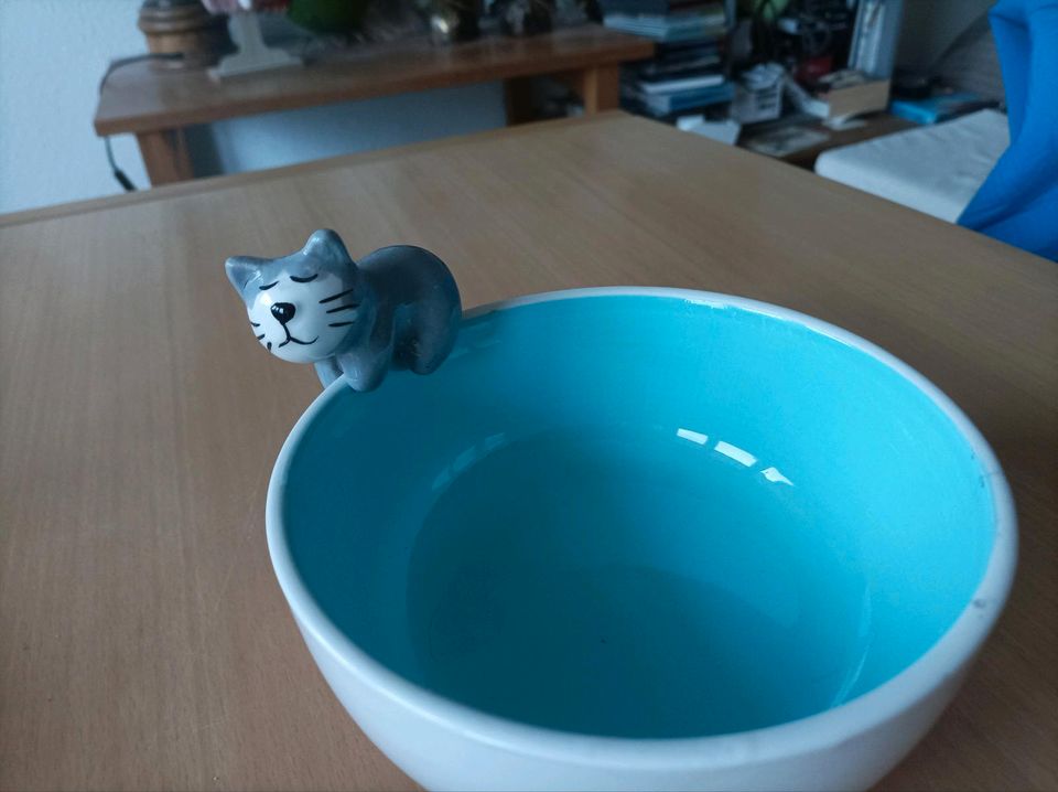 3 D- Katzen Tasse & Keramik Müsli Schale mit Kätzchen Figur drauf in Gievenbeck