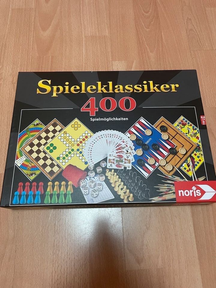 Gesellschaftspiele „Spieleklassiker, 400 Spielmöglichkeiten“ in Hannover