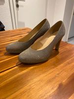 Gabor Pumps/ High heels/ Plateaupumps Silber/ Gold/ Glitzer Hessen - Niedernhausen Vorschau