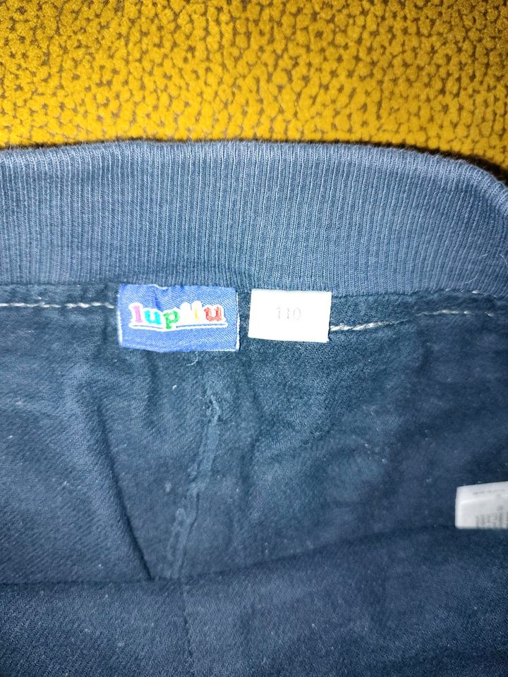 Gefütterte Jeans, Größe 110 in Engen