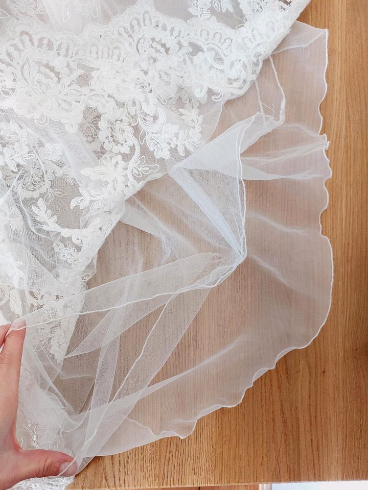 Brautkleid Hochzeitskleid aus Spitze ALTAMODASPOSA Florio Italy in Sohland