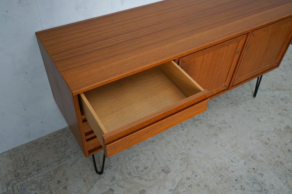 Teak Sideboard Kommode Anrichte Dänisch Vintage 60er Mid Century in Hamburg