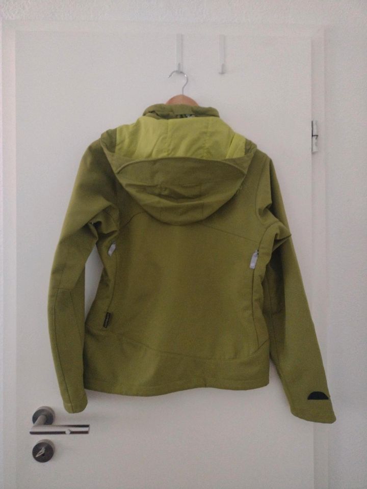 Jack Wolfskin Softshell Jacke in Remscheid