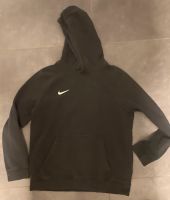 Hoodie von Nike Gr147-158 Niedersachsen - Weyhausen Vorschau