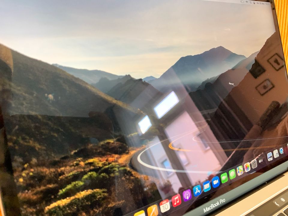 Apple MacBook Pro 13" (Mid 2019) mit Touchbar in Sebnitz