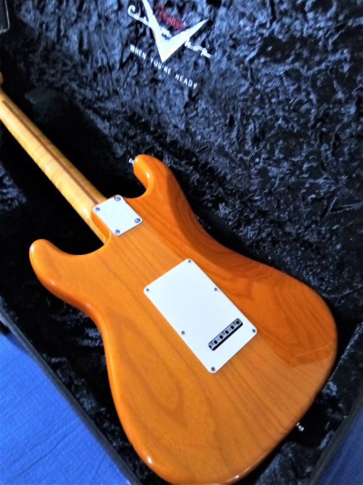 Fender Custom Shop Stratocaster, sunset orange, Ash, dlx in Korschenbroich