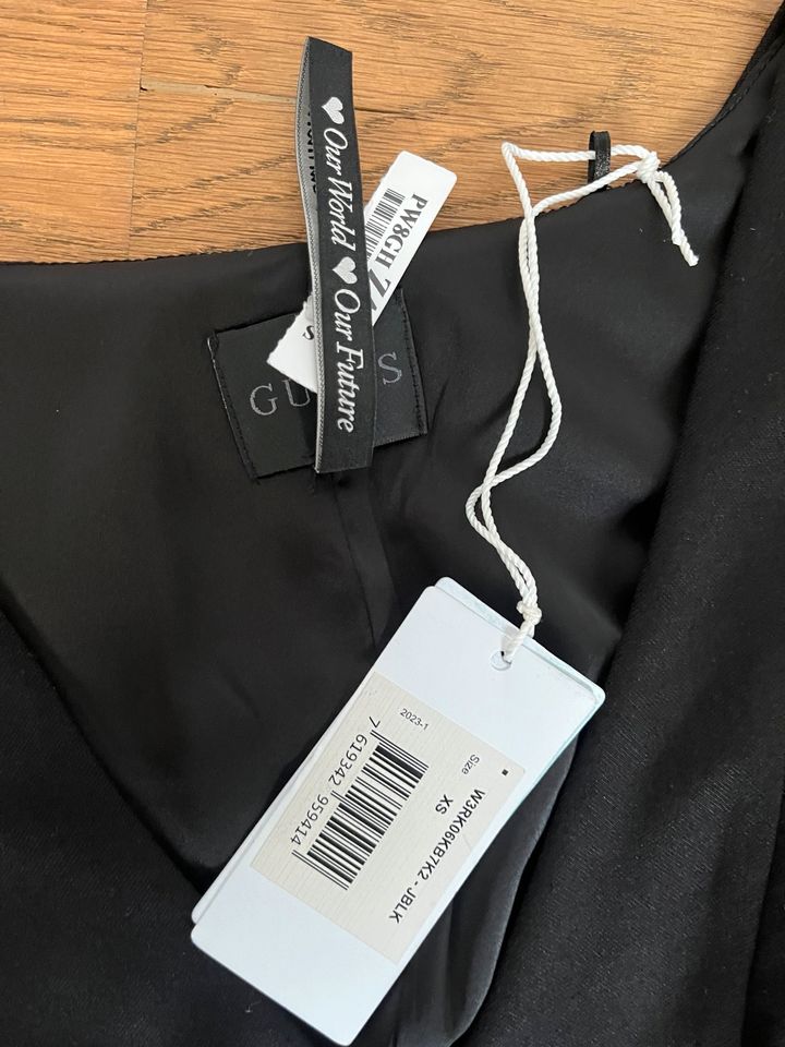 Guess Etuikleid XS/34 Neu in Bergneustadt