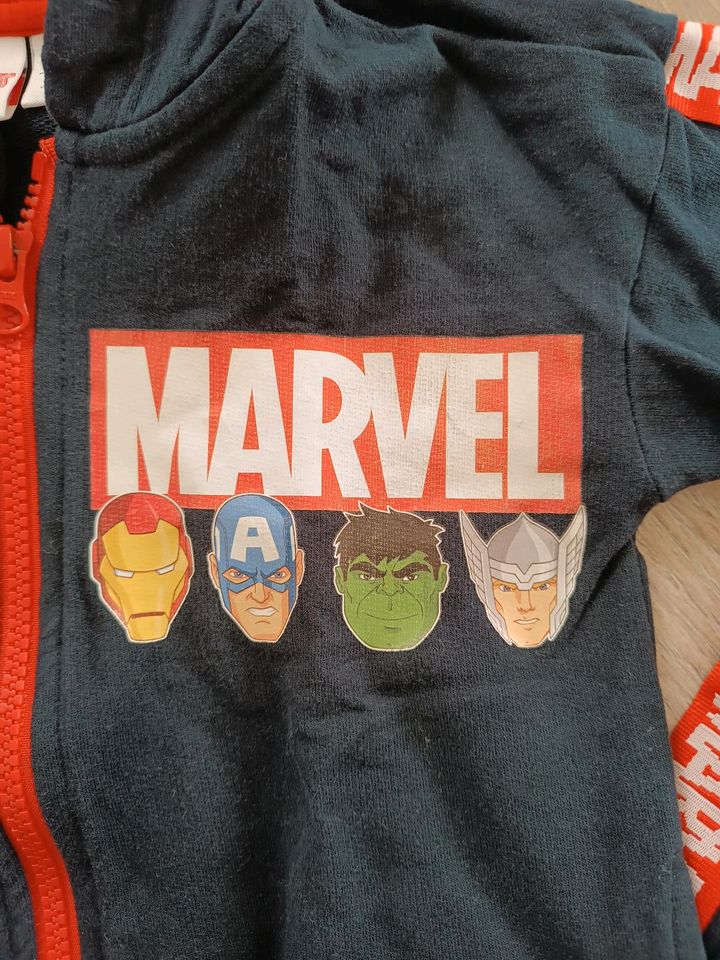 Marvel Avengers Jogginganzug 110/116 in Seebad Ahlbeck