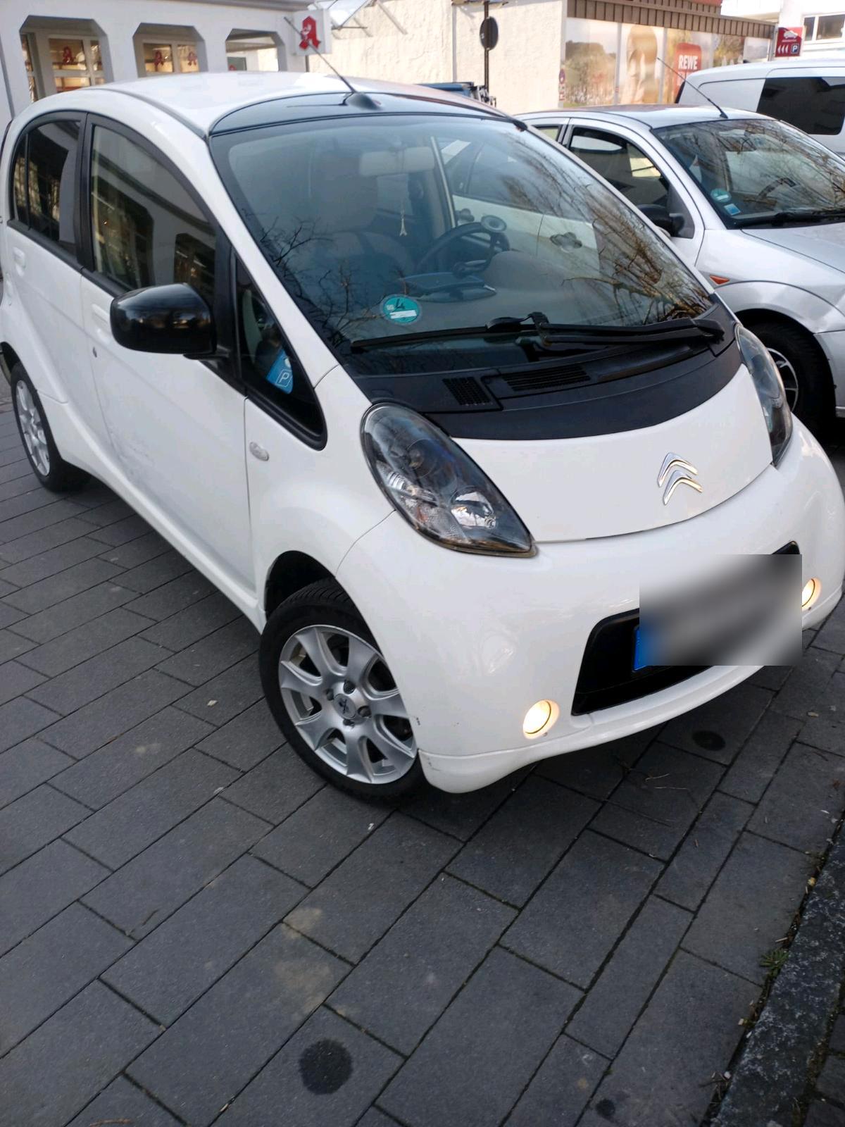 Abbildung des Autos zu verkaufen