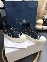 Original Dior Damen Sneaker 38,5 mit Rechnung Walk'n'Dior Sneaker Brandenburg - Schönefeld Vorschau