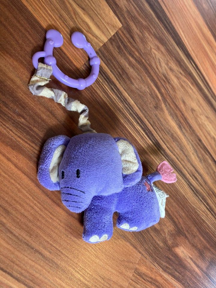 Kinderwagenkette Rassel Anhänger Kuscheltier Elefant -1,50 Euro - in Triefenstein