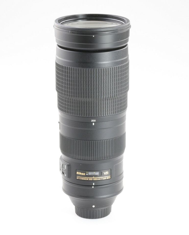 Nikon AF-S 5,6/200-500 E ED VR + TOP (240737) in Frankfurt am Main