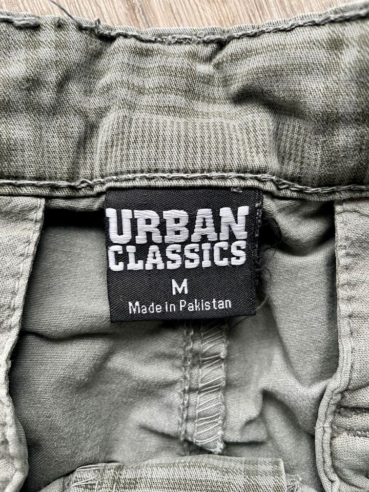 grün karierte Stoffhose von Urban Classics in Leegebruch