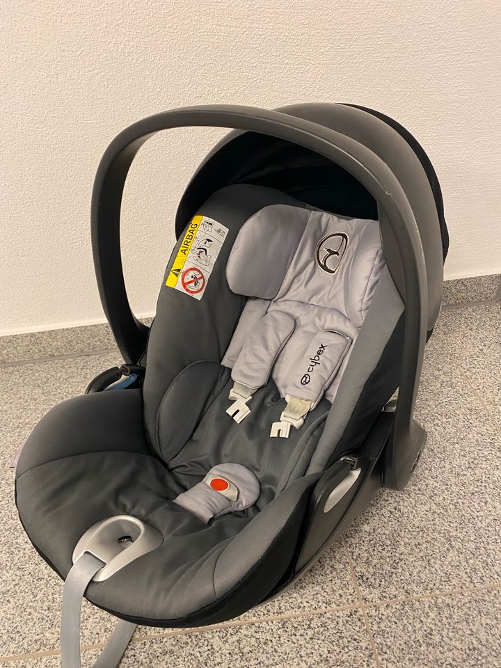 Cybex Cloud Q - Babyschale mit Dockingstation in Erlangen