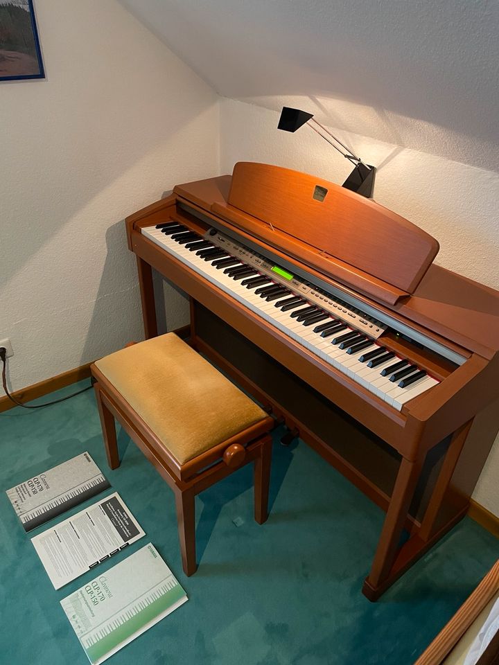 Yamaha Clavinova CLP-170 E-Piano Digital in Kassel