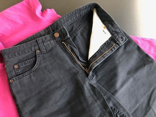 PIONEER Jeans / Damen Shorts / schwarz / Gr. 29 / Gebraucht in Zweibrücken