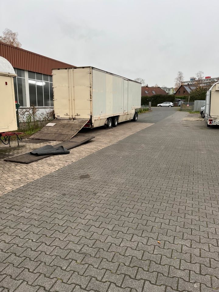 Packwagen 12m in Oerlinghausen