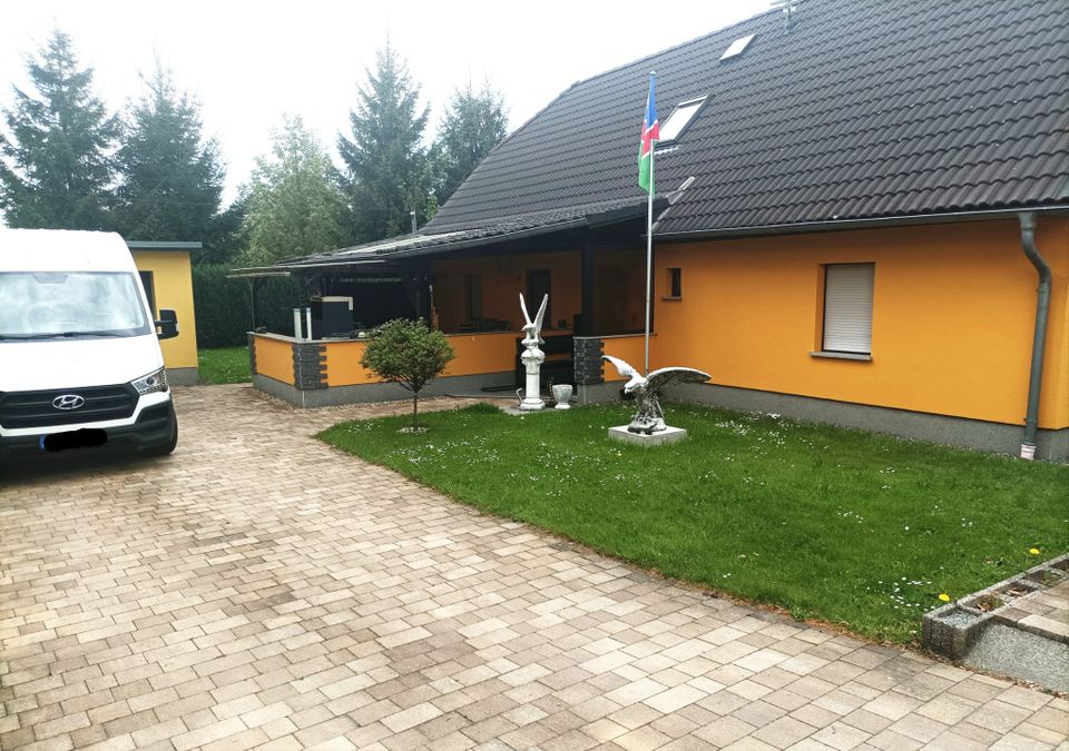 möbliertes Traumhaus mit Pool, großer Terrasse, Garage und einzigartigem Look in Ebersbach/Sachsen