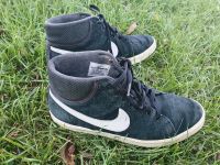 Nike Sneaker hohe Sneaker 43 schwarz weiß Baden-Württemberg - Ellwangen (Jagst) Vorschau