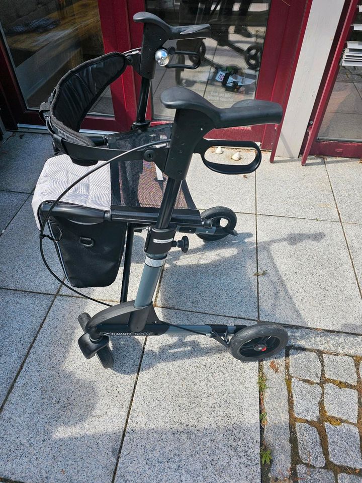 Rollator Gehhilfe Topro Troja 2G M Senioren in Taufkirchen Vils