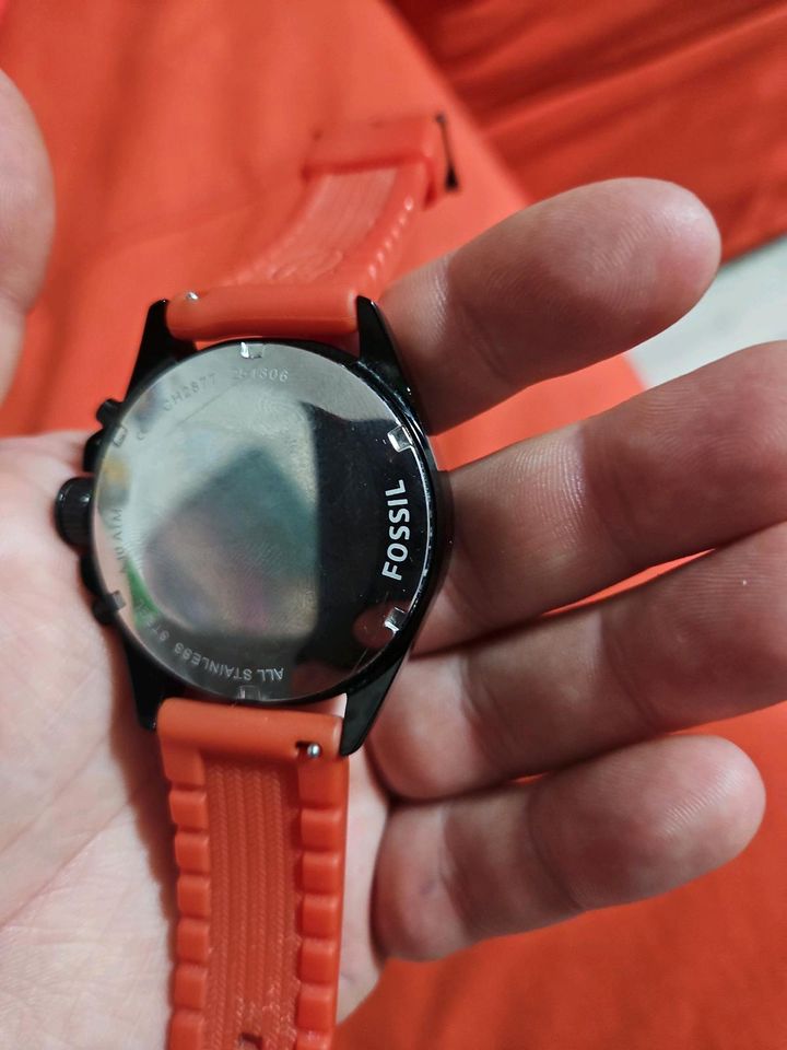 Fossil Uhr Orange in Stavern