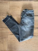 Closed Jeans Baker Slim Fit Mid Waist Gr. 27 grau Frankfurt am Main - Frankfurter Berg Vorschau