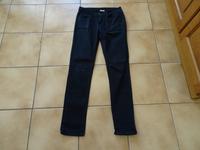 Hose Damen "Pieces", dunkelblau, Gr. 36, gebraucht Bayern - Fürstenzell Vorschau