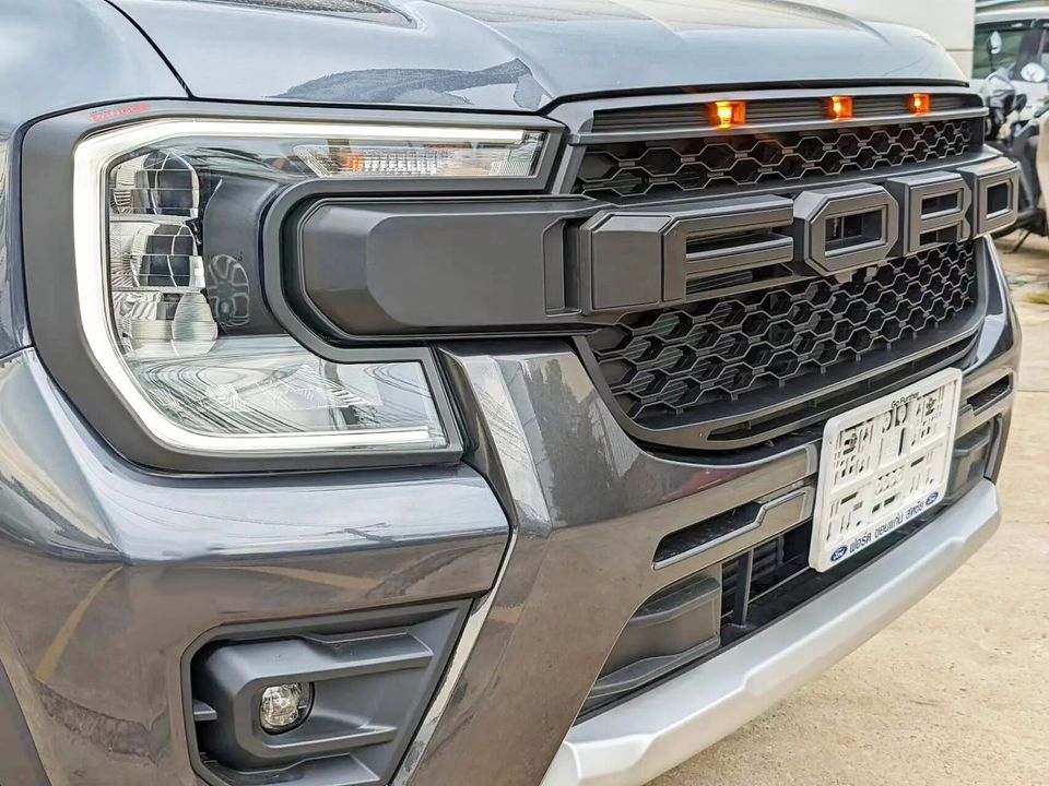 Kühlergrill für Ford Ranger Generation 2023 mit Beleuchtung in Erkelenz