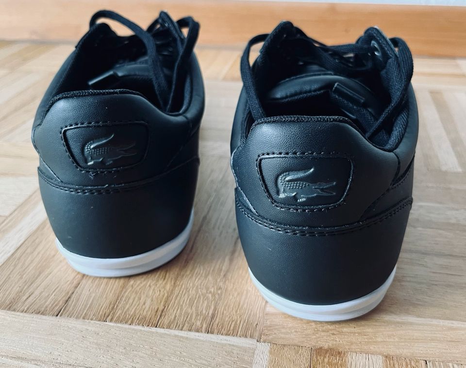 Lacoste Sneakers Schwarz Neu Gr. 42 in Bochum